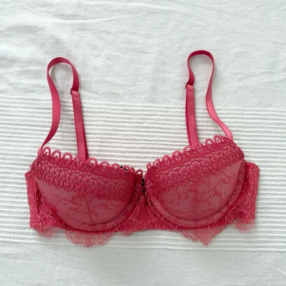 Victorias Secret Very Sexy Uplift Balconet Bra in Pink - Picture 2 of 7